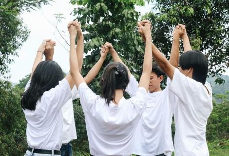 Giúp đỡ cộng đồng