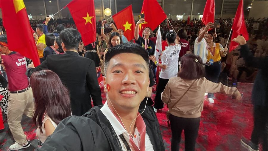 Lê Tiến Bình được vinh danh
